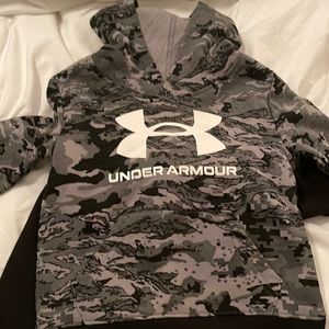 Boys under Armour set